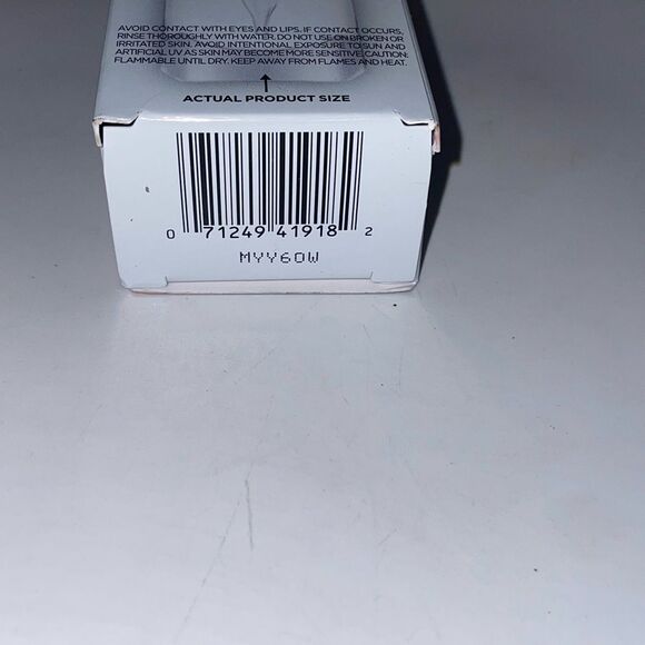 L'Oreal Revitalift Night Serum with Pure Retinol - Red - Picture 5 of 5